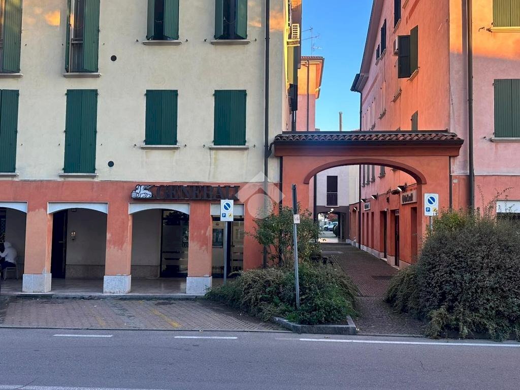 Three-room apartment Via roma, Bagnolo in Piano - photo 1