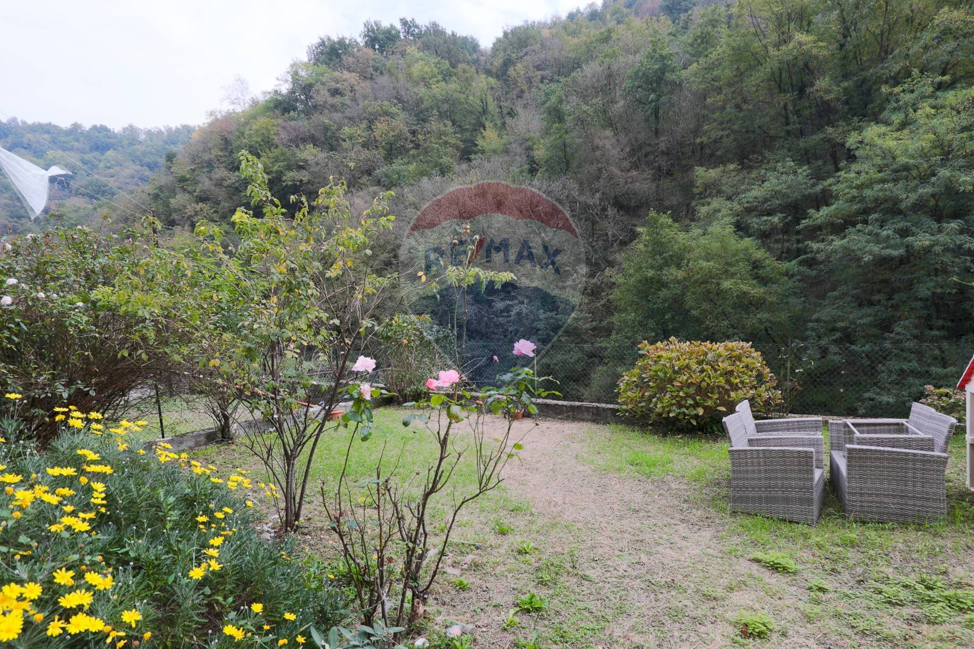 Three-room apartment Via Lombardo, 11 
 Gazzolo, Campomorone - photo 1
