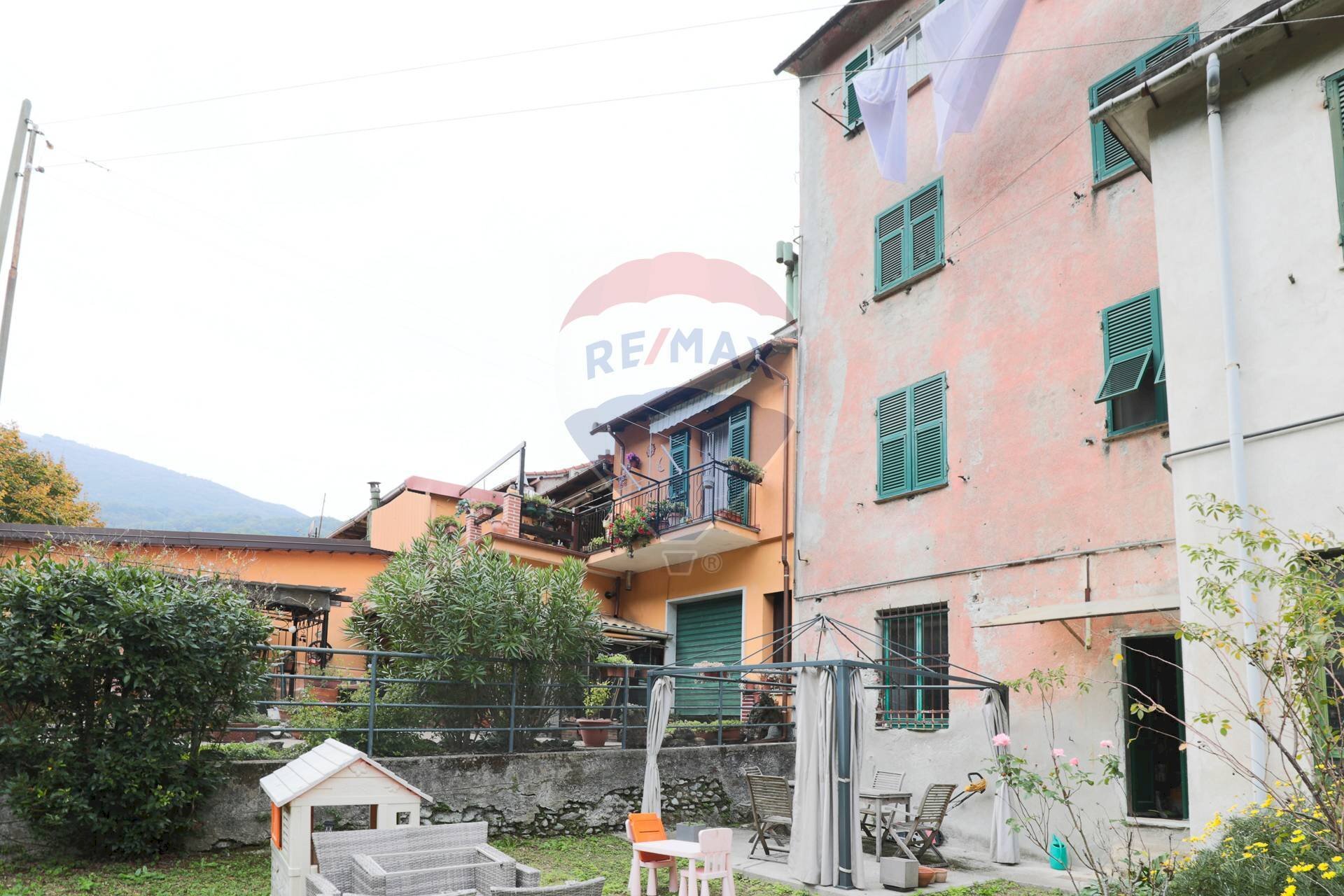 Three-room apartment Via Lombardo, 11 
 Gazzolo, Campomorone - photo 3