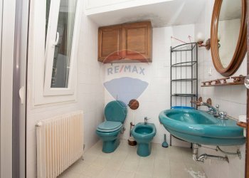Three-room apartment Via Lombardo, 11 
 Gazzolo, Campomorone - photo 30