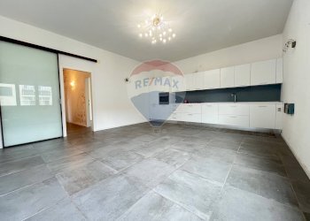 Bilocale via scarpa, 6 
 Oltreletimbro, Savona (zona Oltreletimbro) - foto 1