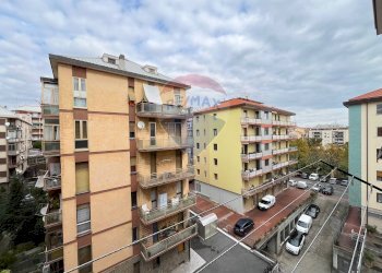 Bilocale via scarpa, 6 
 Oltreletimbro, Savona (zona Oltreletimbro) - foto 24