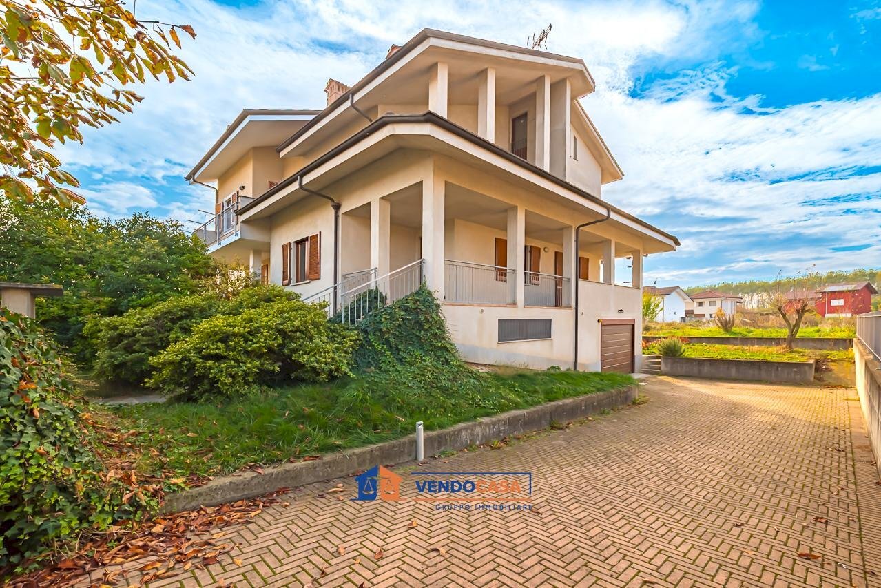 Independent house Cavallermaggiore - photo 1