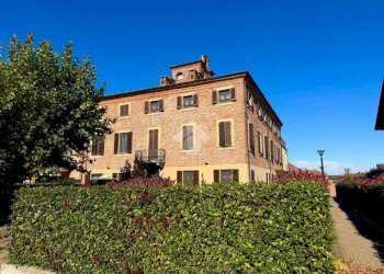 Quadrilocale Via tetti piatti, Moncalieri - foto 1