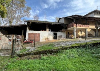 Casa semi indipendente Via Comba Sant'ilario, Revello - foto 1