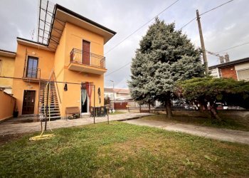 Trilocale Via Ludovico Sforza, Galliate - foto 1