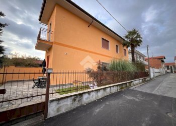 Trilocale Via Ludovico Sforza, Galliate - foto 28