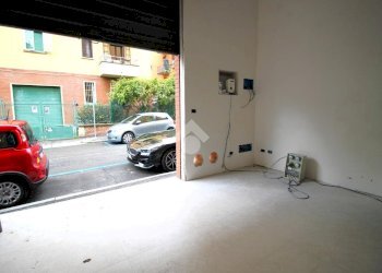 Negozio via Mario Bastia, Bologna (zona Costa Saragozza) - foto 7