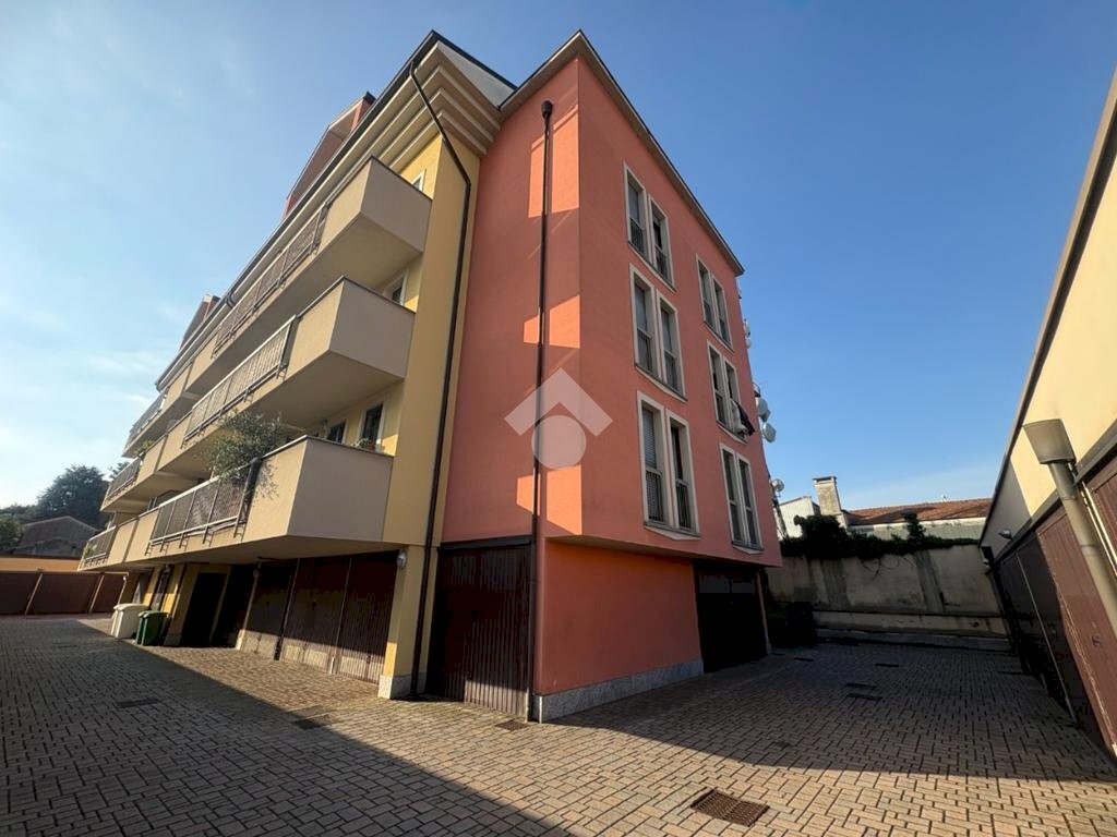 Two-room apartment Via pasubio, Legnano - photo 1