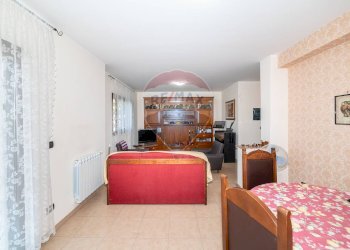 Sala da pranzo - Villa Via Marsala
 
23/A, Mascalucia - foto 25