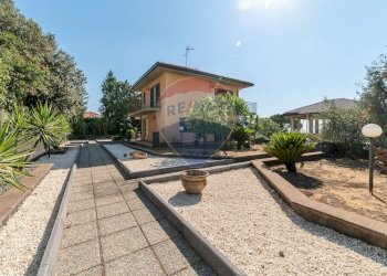 Casa all\'aperto - Villa Via Marsala
 
23/A, Mascalucia - foto 1