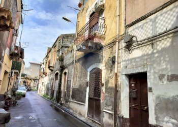 Edificio all\'aperto - Casa semi indipendente Via Magri'
 
40, Catania - foto 2