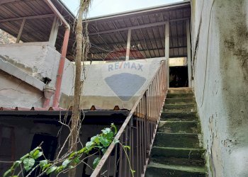 Scale - Casa semi indipendente Via Magri'
 
40, Catania - foto 20