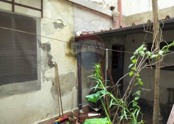 Dettagli - Casa semi indipendente Via Magri'
 
40, Catania - foto 21