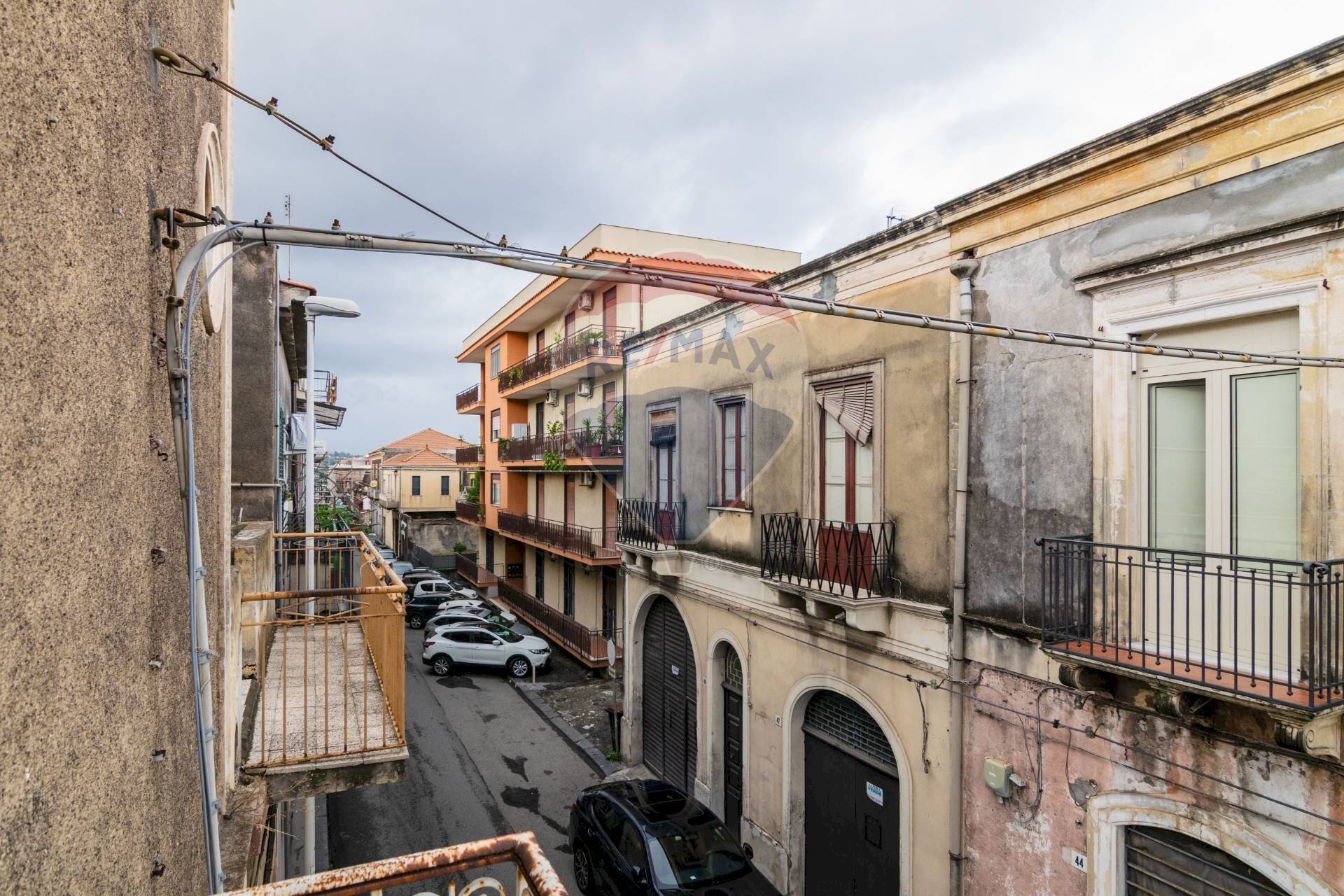 Edificio all\'aperto - Independent house via antonino paternò di san giuliano
 
67-69, Giarre - photo 1
