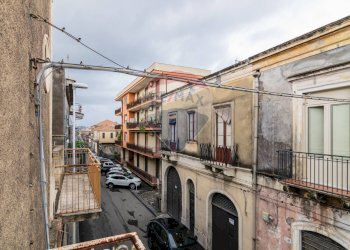 Edificio all\'aperto - Casa indipendente via antonino paternò di san giuliano
 
67-69, Giarre - foto 1