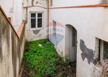 Casa all\'aperto - Casa indipendente via antonino paternò di san giuliano
 
67-69, Giarre - foto 5