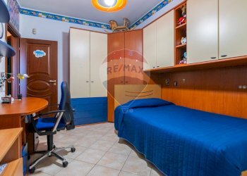 Camera / camera da letto - Villa Via Giovanni Gentile
 
30, Aci Sant'Antonio - foto 20