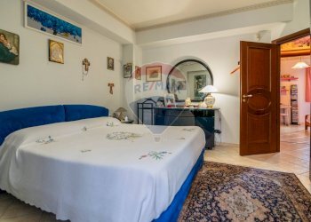 Camera / camera da letto - Villa Via Giovanni Gentile
 
30, Aci Sant'Antonio - foto 22