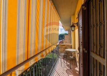 Balcone - Villa Via Giovanni Gentile
 
30, Aci Sant'Antonio - foto 25