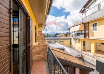 Balcone - Villa Via Giovanni Gentile
 
30, Aci Sant'Antonio - foto 27