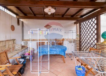 Terrazza - Villa Via Giovanni Gentile
 
30, Aci Sant'Antonio - foto 33