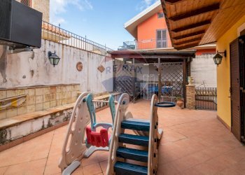 Terrazza - Villa Via Giovanni Gentile
 
30, Aci Sant'Antonio - foto 34