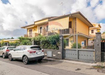 Casa all\'aperto - Villa Via Giovanni Gentile
 
30, Aci Sant'Antonio - foto 35