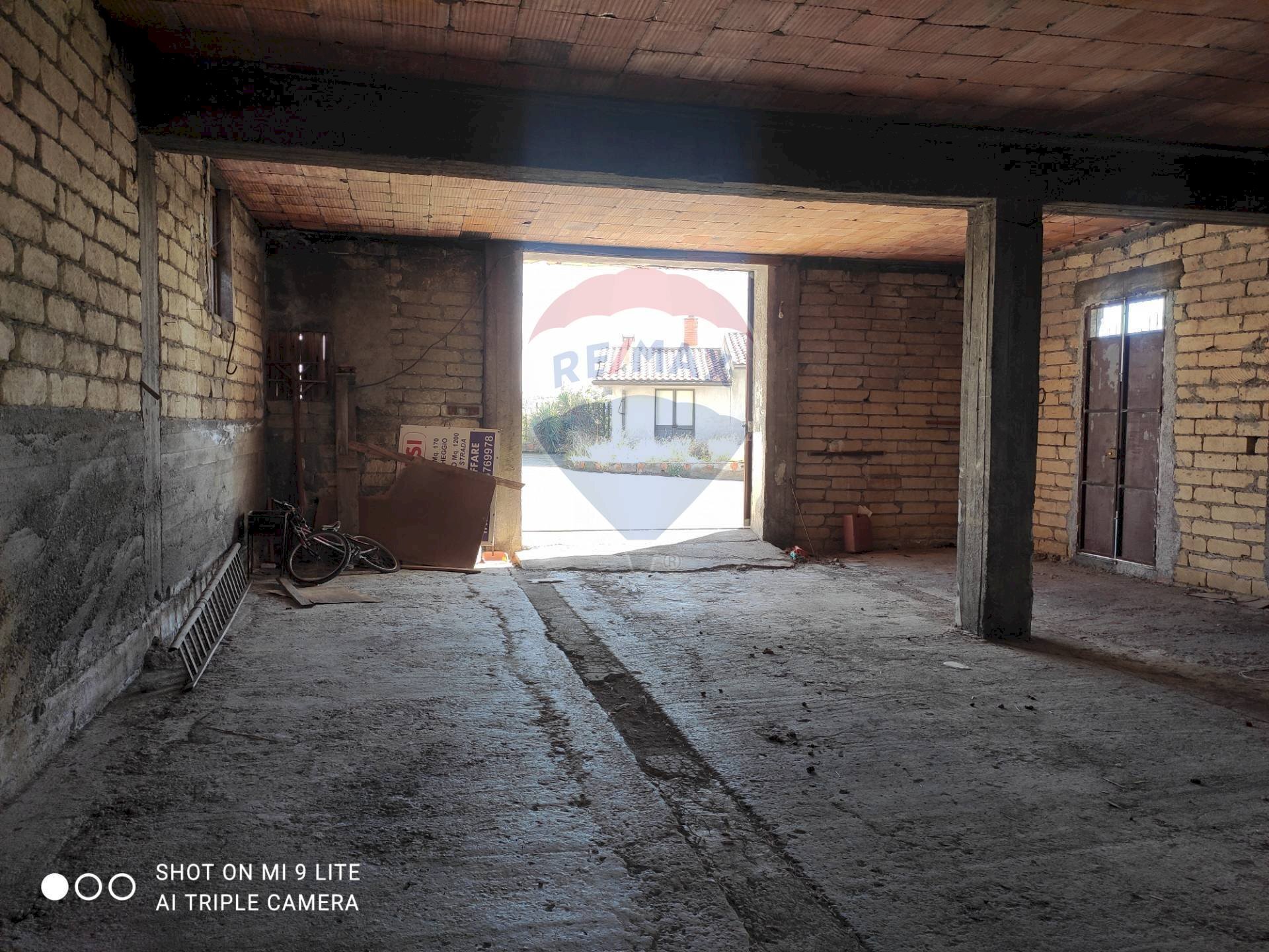 Parcheggio - Warehouse Contrada Marvizzaro
47, Paterno - photo 3