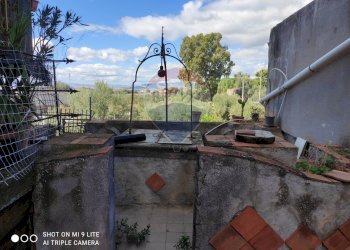 Edificio all\'aperto - Magazzino Contrada Marvizzaro
47, Paterno - foto 10