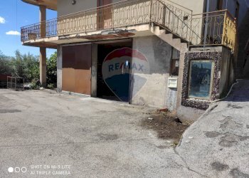 Casa all\'aperto - Magazzino Contrada Marvizzaro
47, Paterno - foto 17