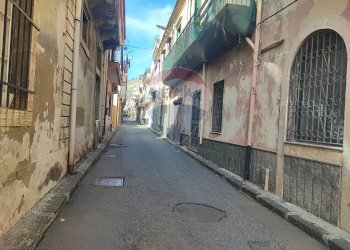 Edificio all\'aperto - Casa indipendente VIA CESARE BATTISTI
 
33, Furci Siculo - foto 3