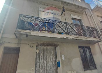 Edificio all\'aperto - Casa indipendente VIA CESARE BATTISTI
 
33, Furci Siculo - foto 4