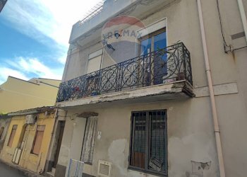 Casa all\'aperto - Casa indipendente VIA CESARE BATTISTI
 
33, Furci Siculo - foto 5