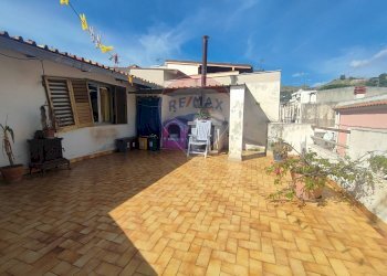 Terrazza - Casa indipendente VIA CESARE BATTISTI
 
33, Furci Siculo - foto 10