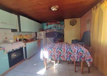 Cucina - Casa indipendente VIA CESARE BATTISTI
 
33, Furci Siculo - foto 11