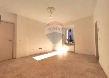 Stanza vuota - Bilocale Darfo Boario Terme - foto 6