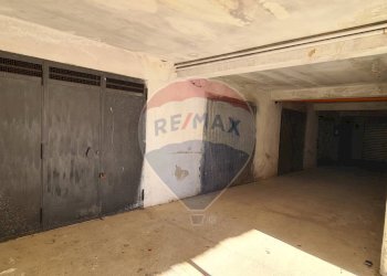 esterno - Box Via Salvemini
 
int. 7, Vieste - foto 2