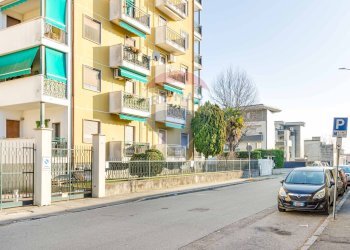 Edificio all\'aperto - Trilocale viale pirandello
 
26, Busto Arsizio - foto 2