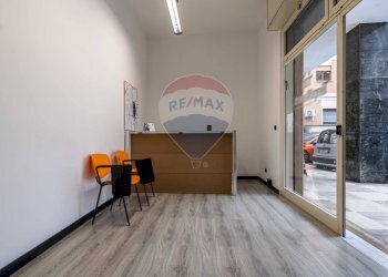 Ufficio - Locale Commerciale Via Roma
 
120, Guidonia Montecelio - foto 2