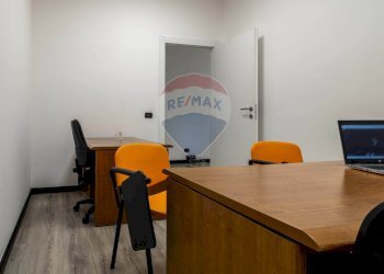 Ufficio - Locale Commerciale Via Roma
 
120, Guidonia Montecelio - foto 8