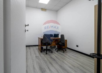 Ufficio - Locale Commerciale Via Roma
 
120, Guidonia Montecelio - foto 11