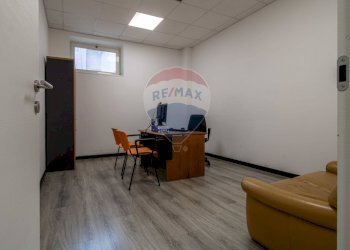 Ufficio - Locale Commerciale Via Roma
 
120, Guidonia Montecelio - foto 16