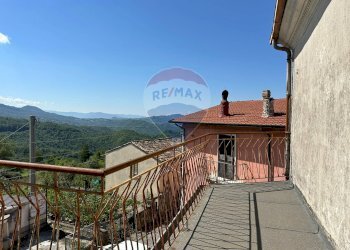 Balcone - Casa indipendente Via Orientale
 
snc, Roccasicura - foto 12