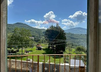 Vista delle montagne - Casa indipendente Via Orientale
 
snc, Roccasicura - foto 3