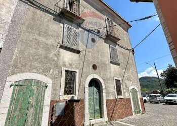 Edificio all\'aperto - Casa indipendente Via Orientale
 
snc, Roccasicura - foto 133