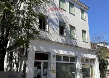 Edificio all\'aperto - Locale Commerciale Via Felisati
70, Venezia - foto 3