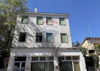 Casa all\'aperto - Locale Commerciale Via Felisati
70, Venezia - foto 5