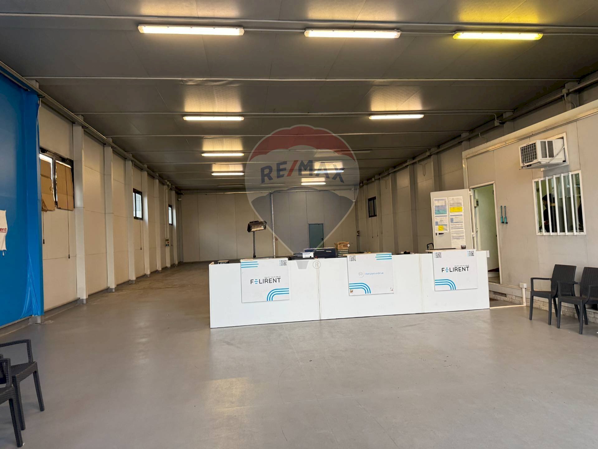 Parcheggio - Capannone Via Dei Gerani
 
2, Modugno - foto 2