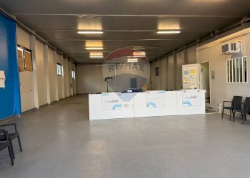 Parcheggio - Capannone Via Dei Gerani
 
2, Modugno - foto 3